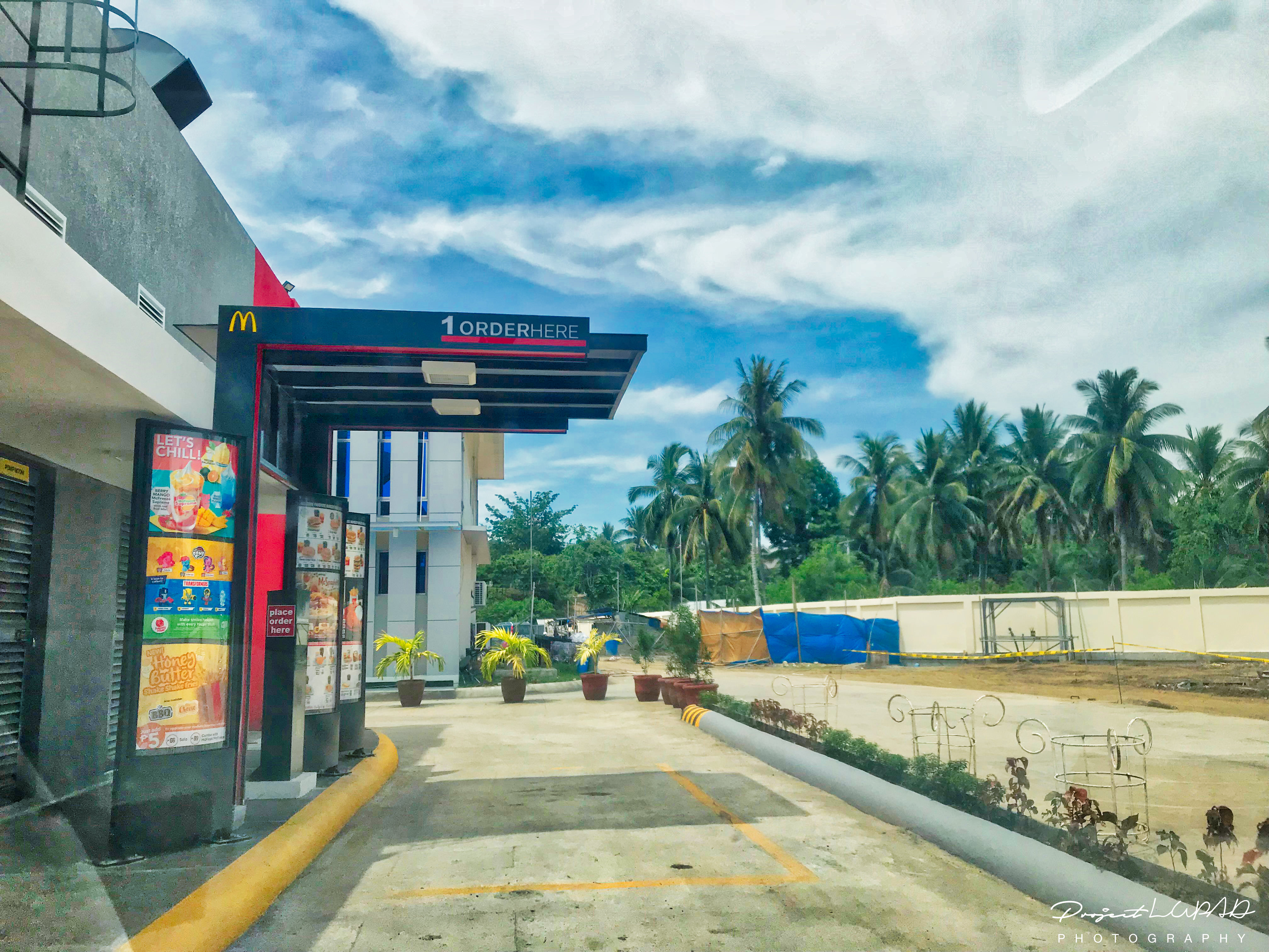 McDonald's El Salvador Drive Thru