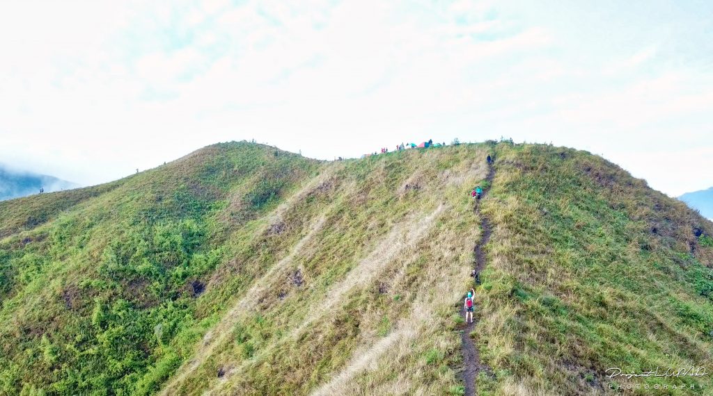 Panimaha Ridge PHOTOS: Breathtaking Panimahawa Ridge Above the Clouds