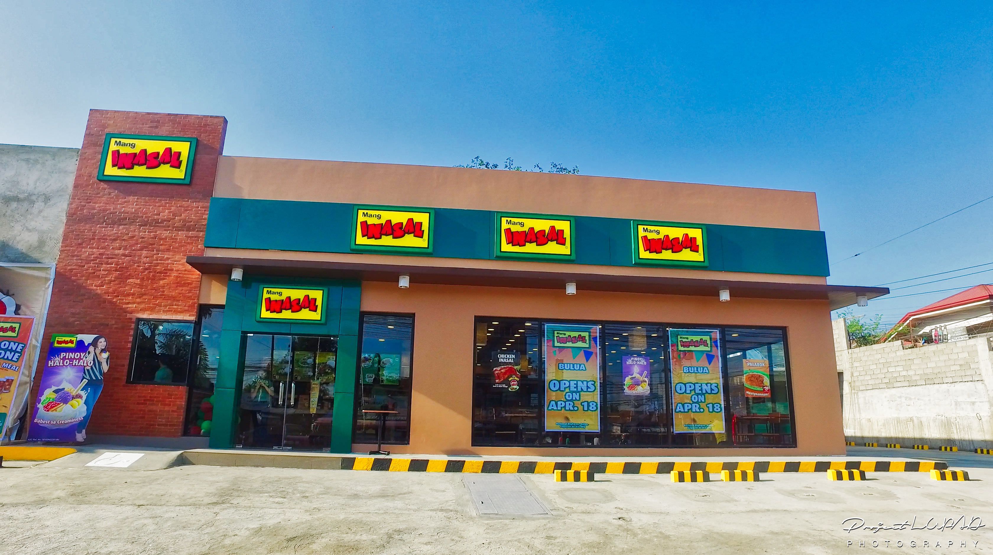 Mang Inasal Bulua on opening day, shot for this Mang Inasal case study by Project LUPAD
