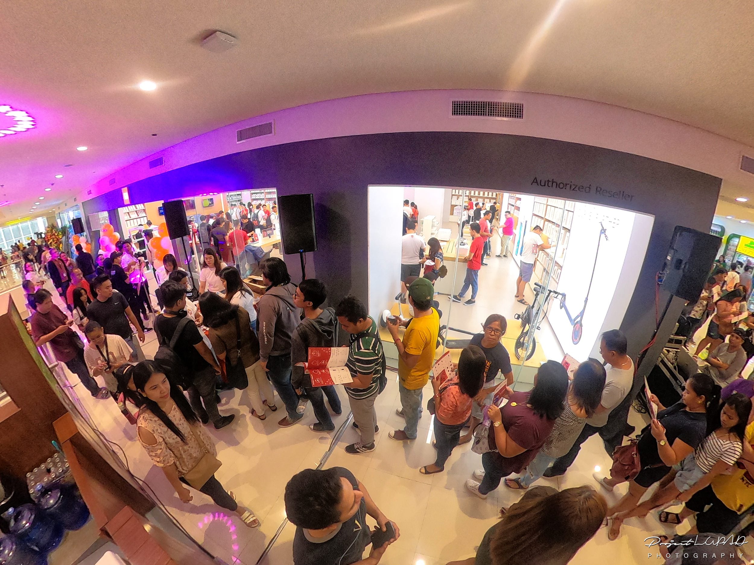Crowd at the opening program of the Xiaomi store