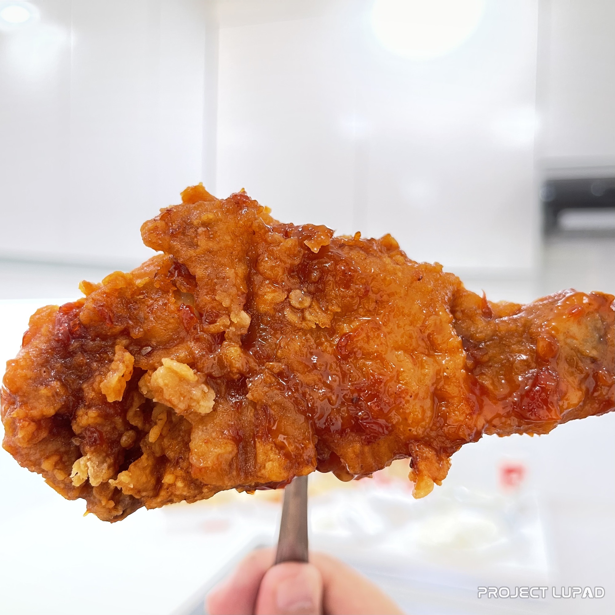 A Must Try! New Jollibee Sweet Chili Chicken and Ube Cheese Pie