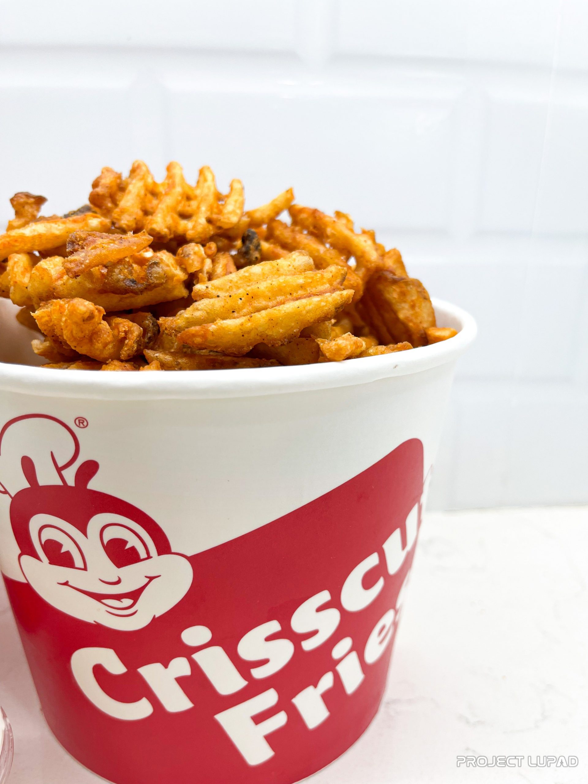 Jollibee Crisscut Fries is Back in Bucket and Solo, Comes with Two Dips