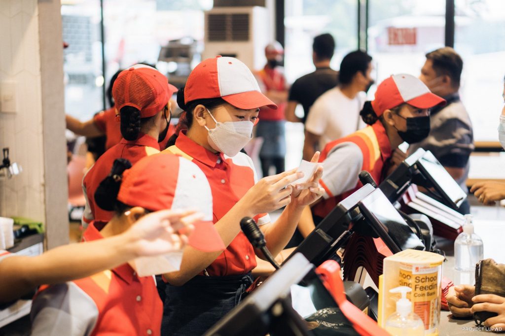 Jollibee Manolo Fortich Drive-Thru is Now Open in Bukidnon