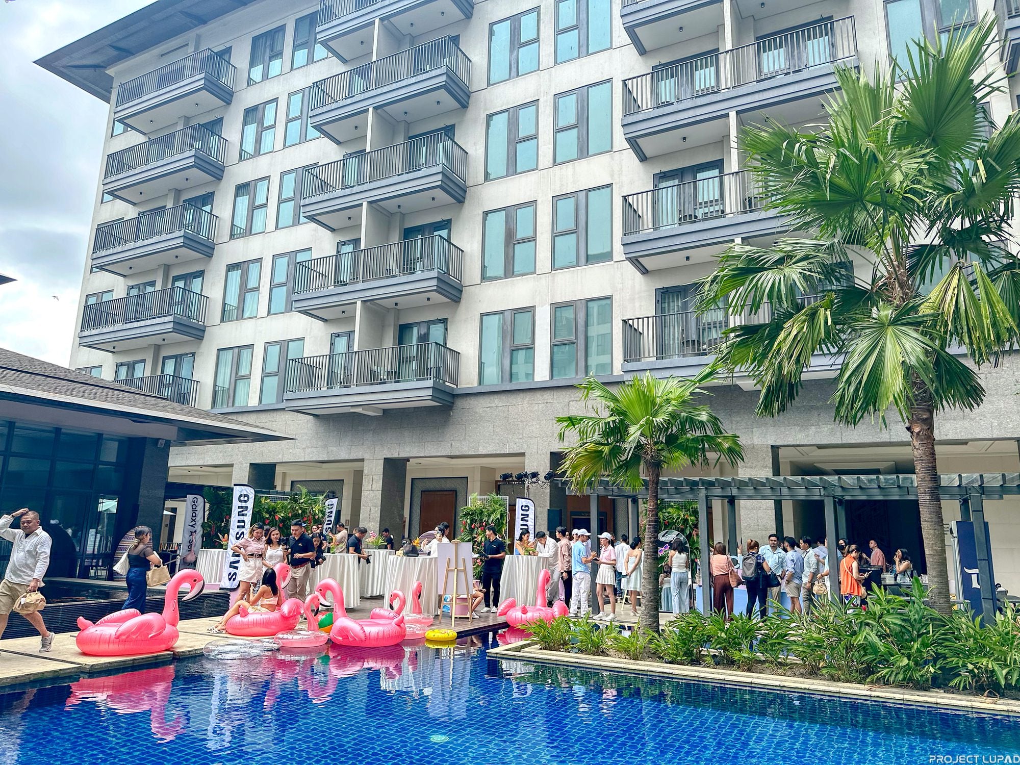 The poolside venue of the Samsung launch in Davao City