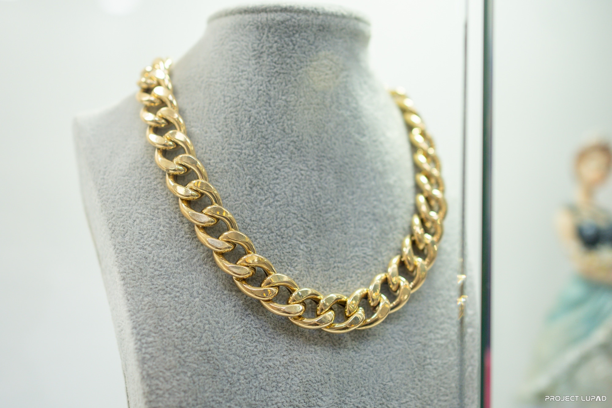 A gold chain at M Lhuillier Jewellers