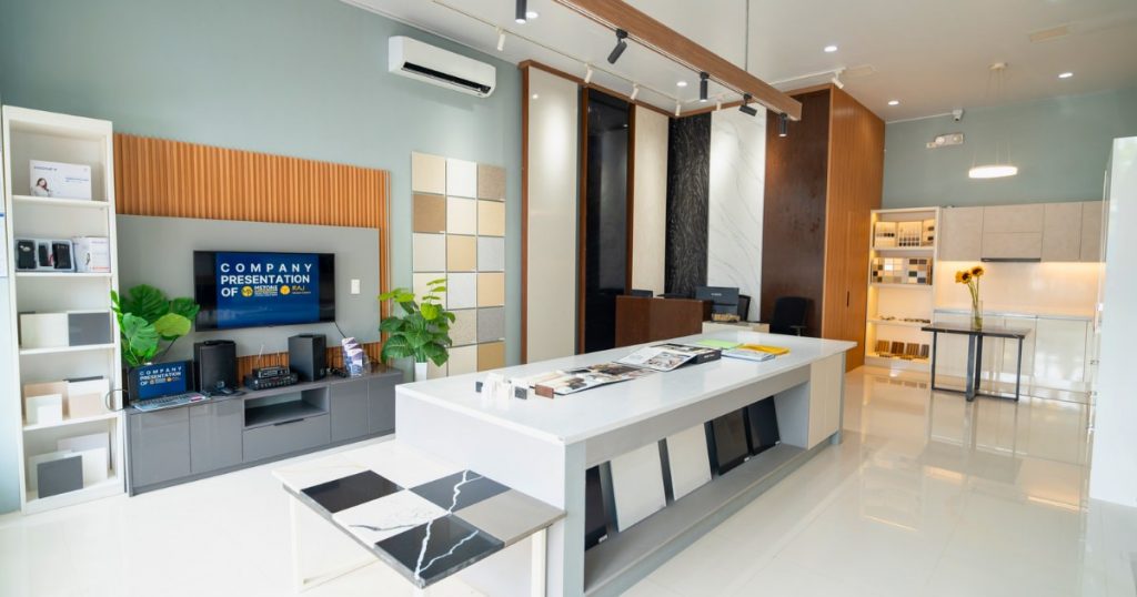 New Korean Solid Surface and Modular Cabinet System Showroom