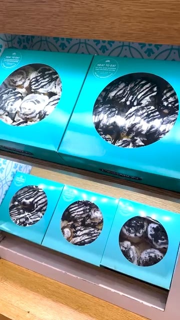 Cinnabon boxes ready for the Minichocobons