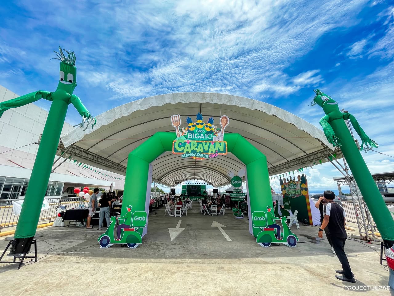 The Grab Caravan BIGA10 Festival arch at SM CDO Downtown Premier, shot for this Grab case study by Project LUPAD