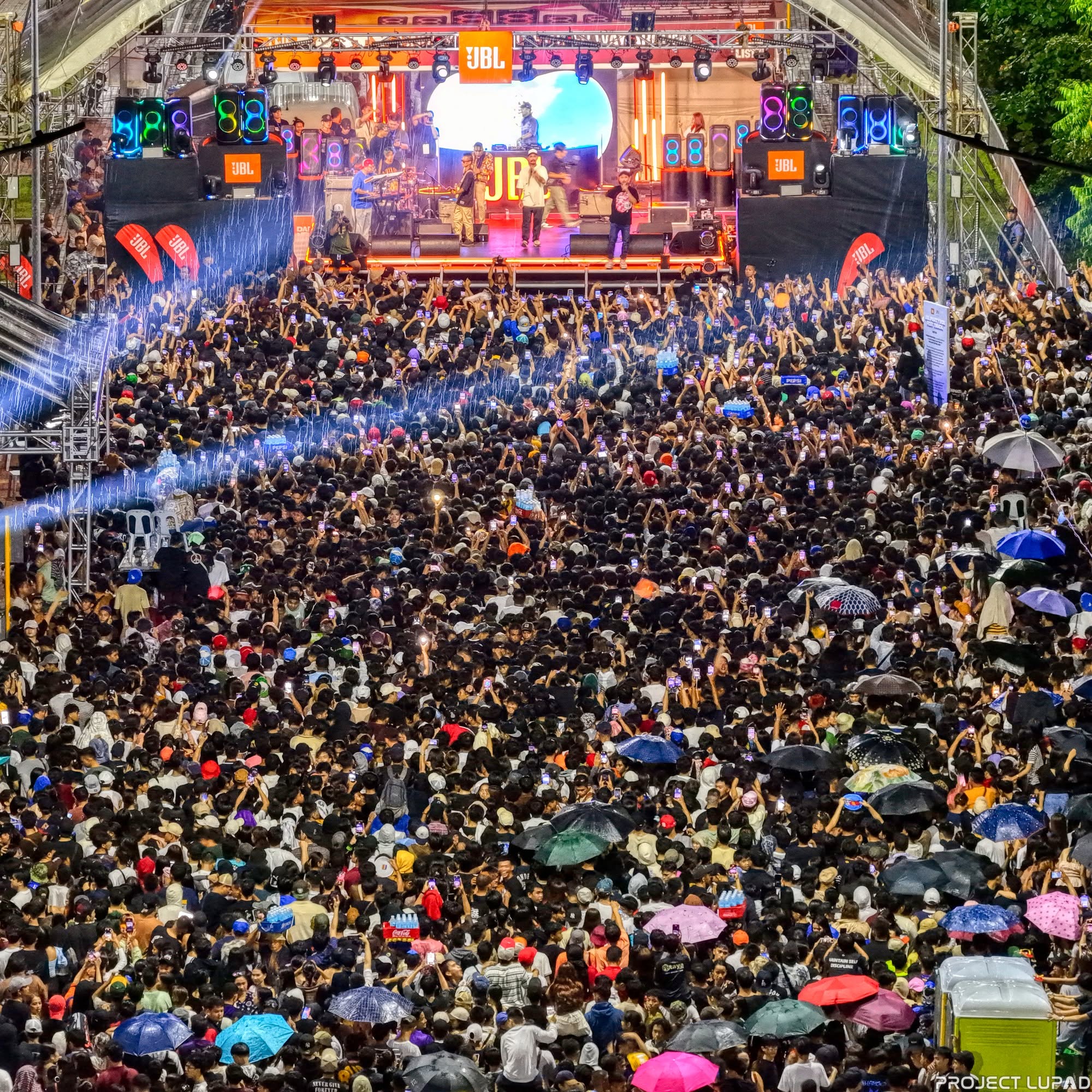 The crowd at the JBL PartyBox Fest Truck at night