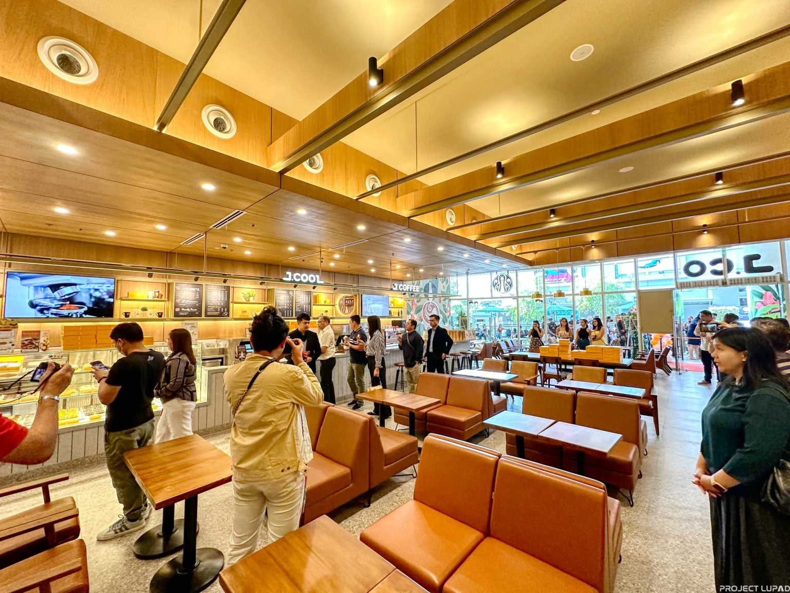 Guests inside the biggest J.CO store in the Philippines