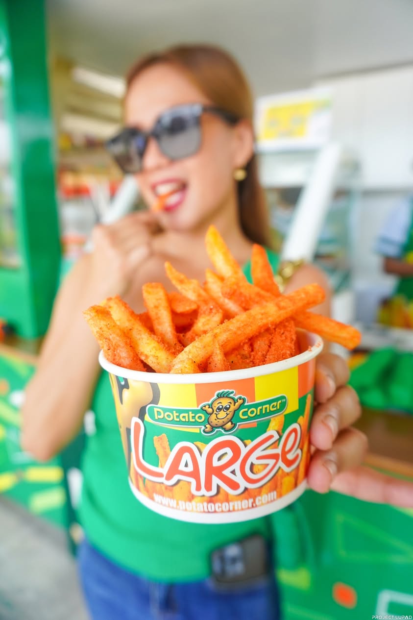 Large fries at the Potato Corner Balingasag opening