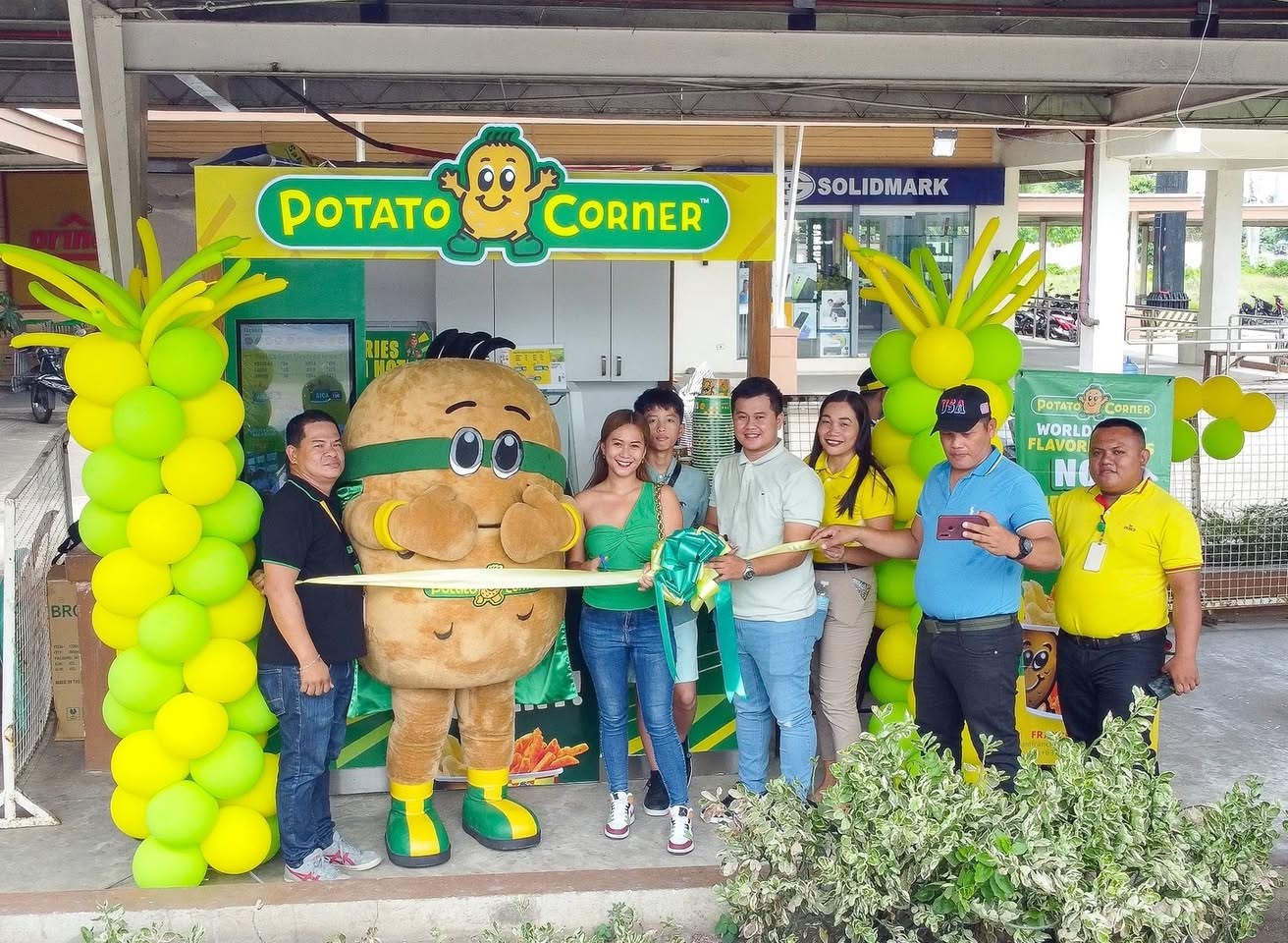 Opening day at the first Potato Corner in Balingasag, shot for this Potato Corner case study by Project LUPAD